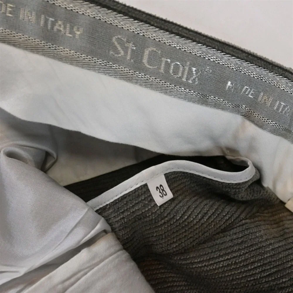 St. Croix 36 x 27 Gray Corduroy Pleated Cuffed Dress Pants‎